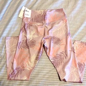 Purple women’s medium Nike one Lux tights